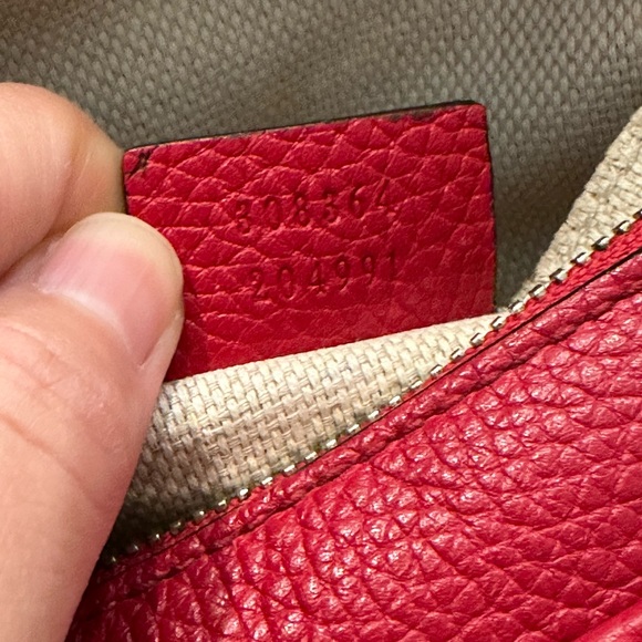 SOLD Gucci Red Camera Bag - Picture 8 of 17